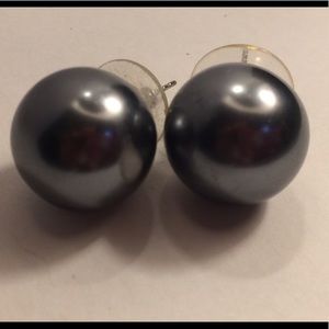New large ball earrings for pierced ears